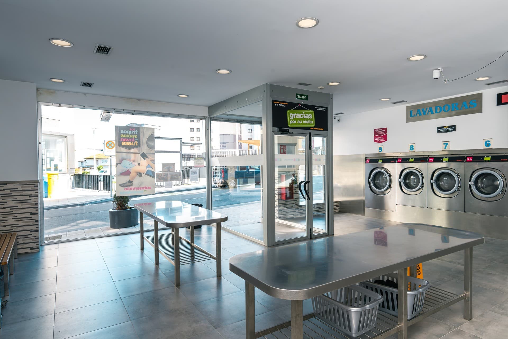 Servicio de autolavado de ropa pensado en los clientes