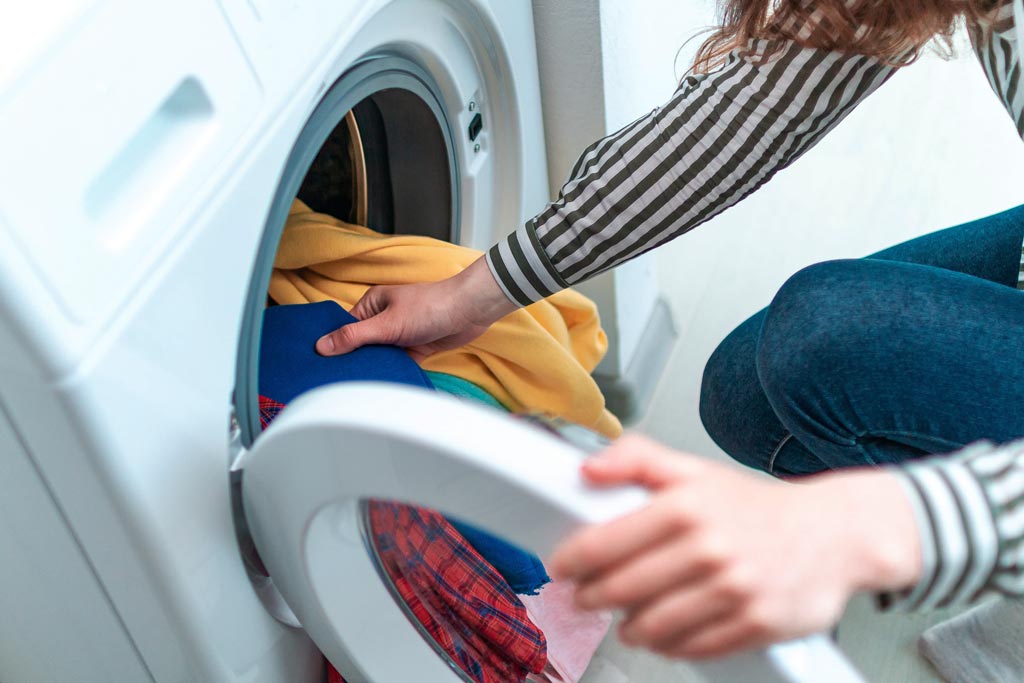 Pon la lavadora en cinco sencillos pasos